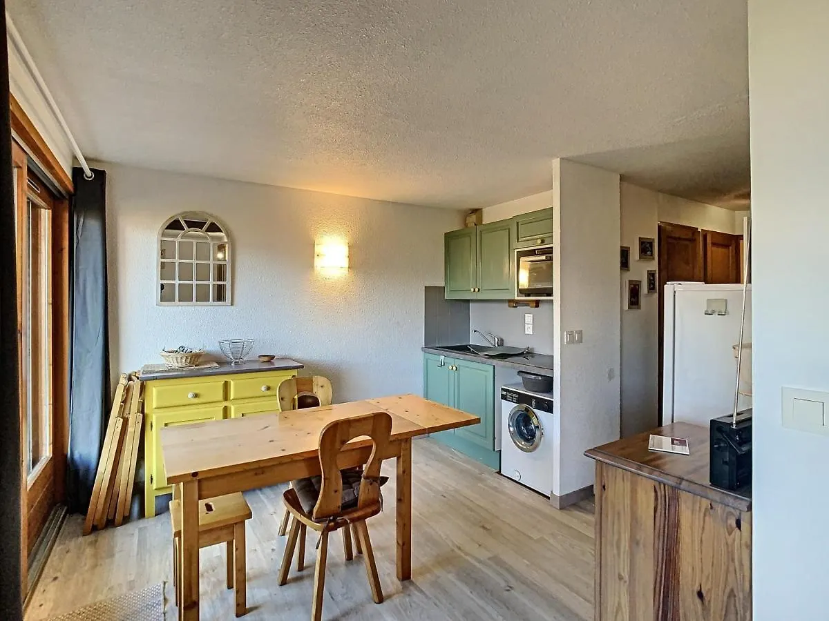 Charmant 2 Pieces + Coin Cabine, Proche Centre Combloux, Rdj, Terrasse, Parking Et Casier A Skis - Fr-1-560-69 0*, Combloux France