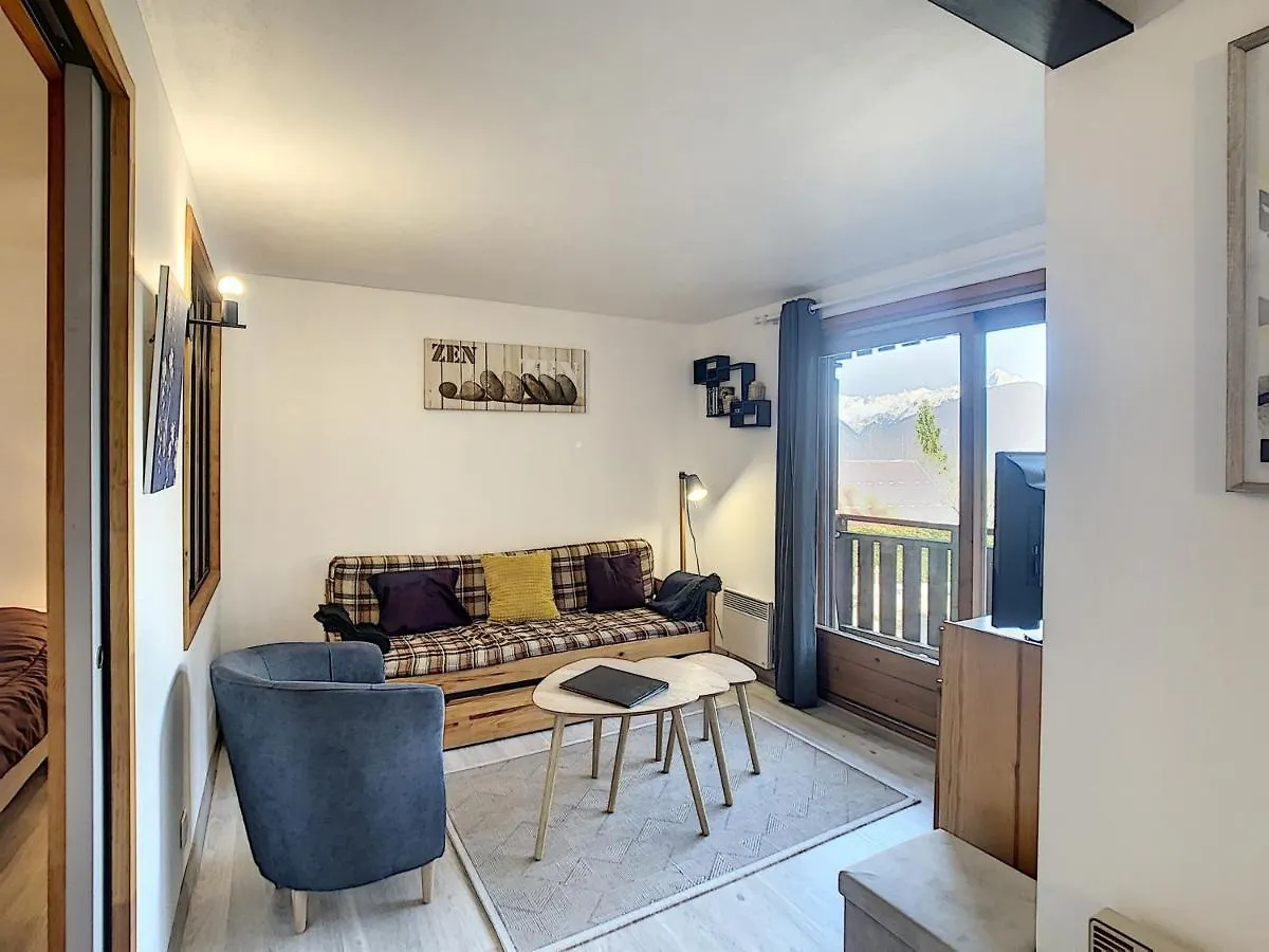 Charmant 2 Pieces + Coin Cabine, Proche Centre Combloux, Rdj, Terrasse, Parking Et Casier A Skis - Fr-1-560-69